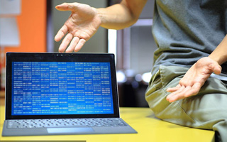 钟祥 mongo排序sort,php如何按顺序排列数组？